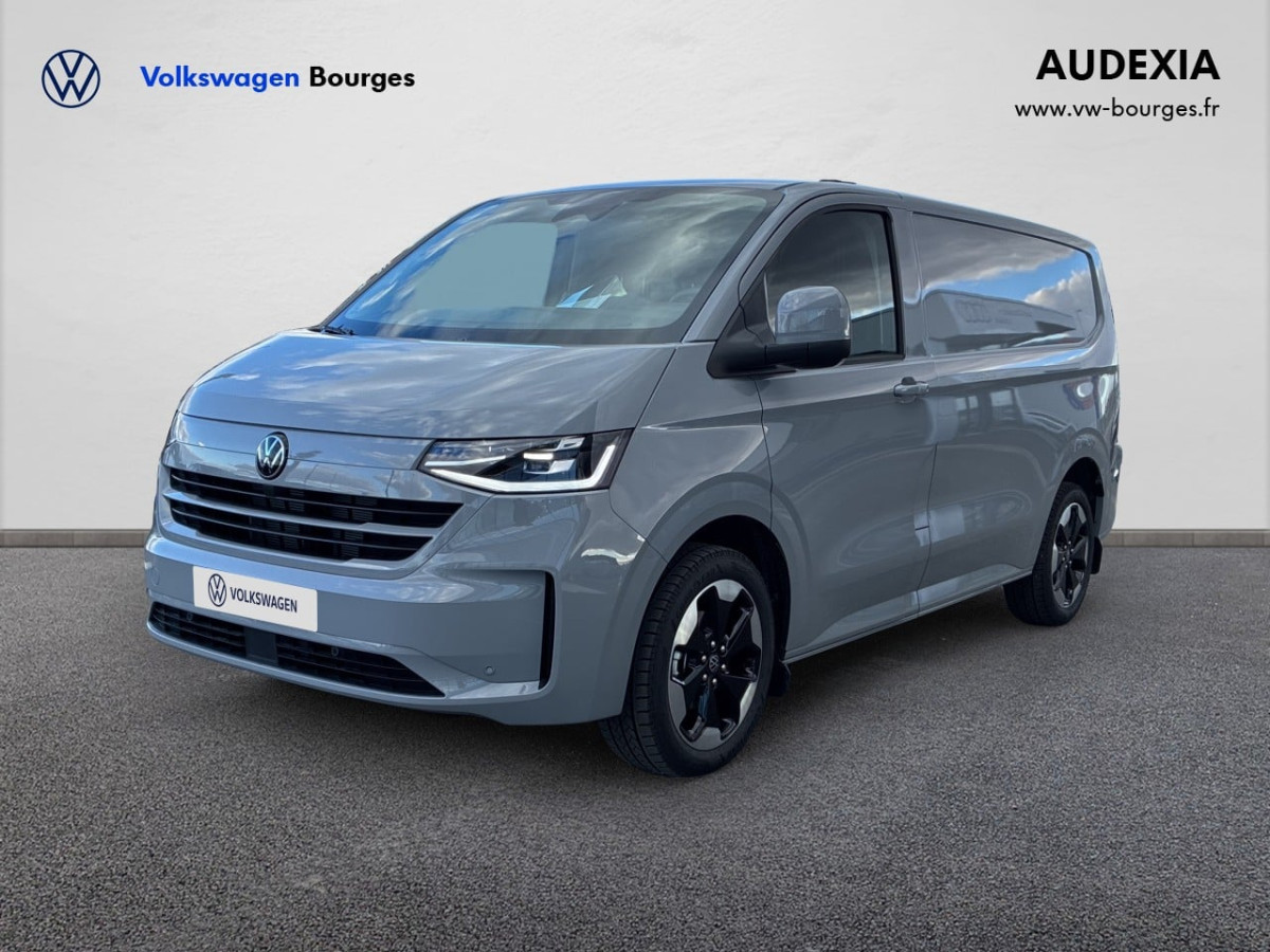 VOLKSWAGEN UTILITAIRES TRANSPORTER VAN